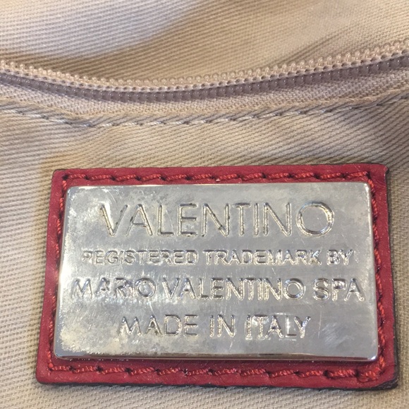 SOLD ✅ Valentino Leather Hobo Silver Chain Straps - Picture 8 of 14